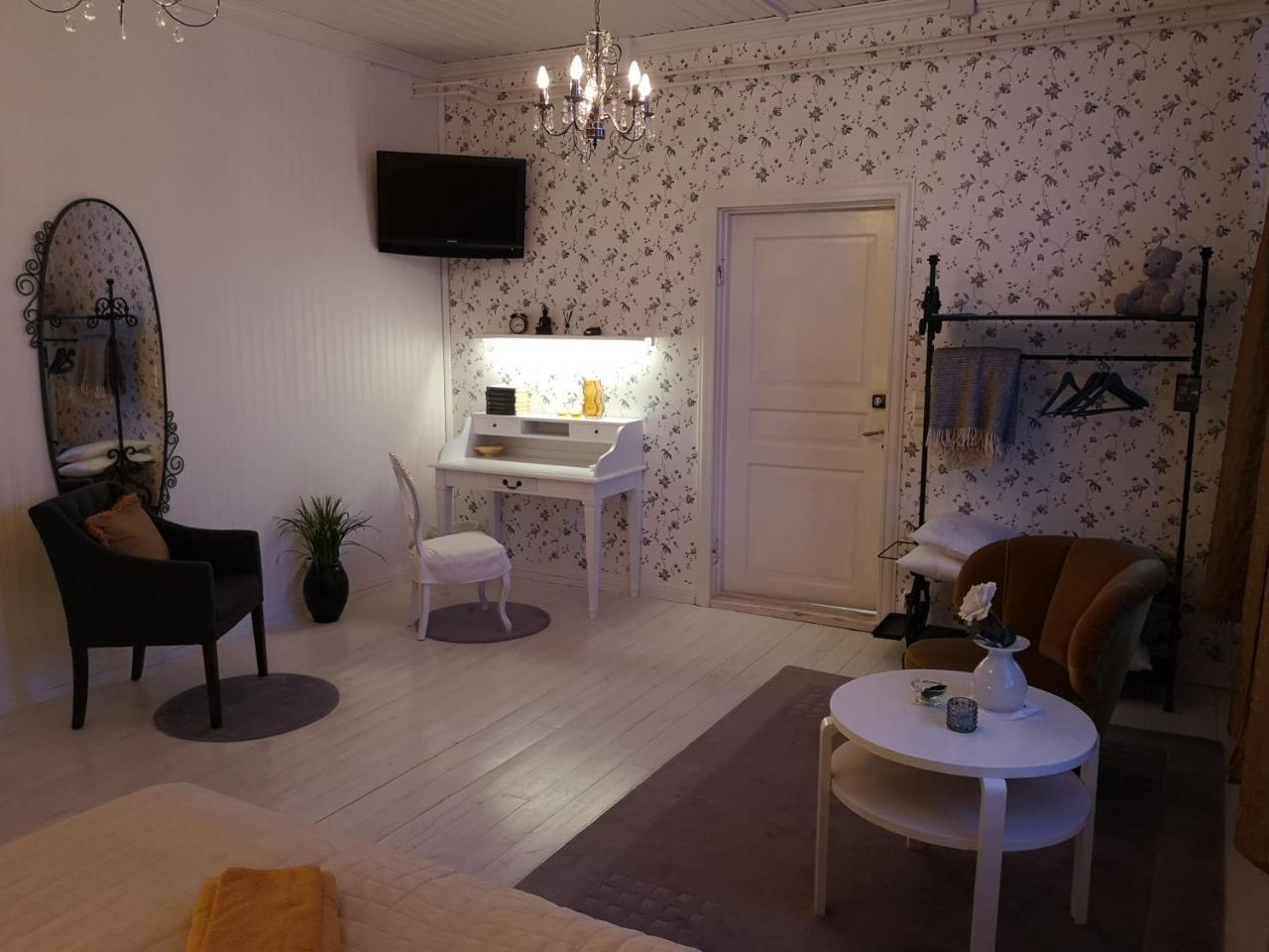 Hotelli Huiskankorpi Boutique Hotel Nivala Ngoại thất bức ảnh