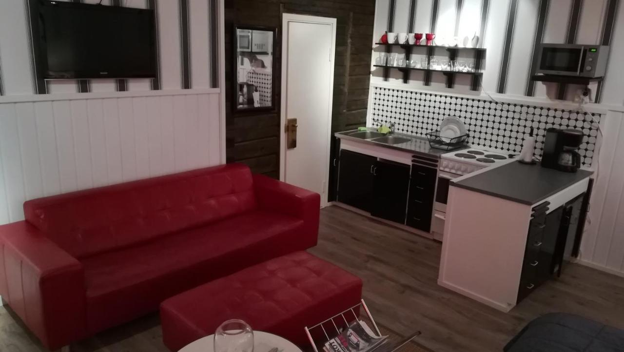 Hotelli Huiskankorpi Boutique Hotel Nivala Ngoại thất bức ảnh